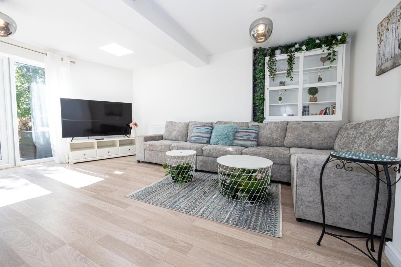 Guestready - A Haven By The River แมนเชสเตอร์ ภายนอก รูปภาพ